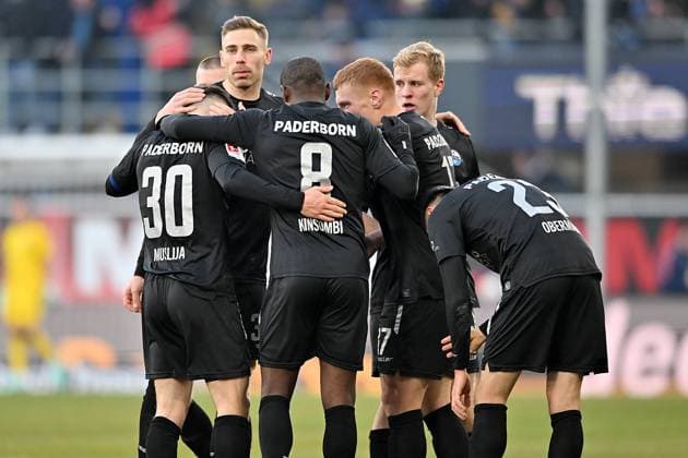 Paderborn, Home Deluxe Arena, 03 12 23, GER, Herren, 2 Bundesliga, Saison 2023 2024, SC Paderborn 07 Hannover 96 Bild Jubel nach dem Tor zum 1 0 durch Florent MUSLIJA Paderborn Only for editorial use DFL regulations prohibit any use of photographs as image sequences and or quasi video NRW Deutschland