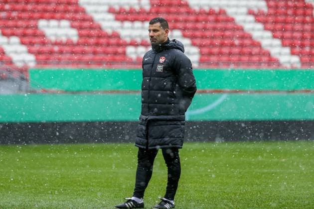 Dimitrios Grammozis Coach 1 FC Kaiserslautern , Training, 1 FC Kaiserslautern , Football, 2 Bundesliga, Season 2023 2024, 04 12 2023 Dimitrios Grammozis Coach 1 FC Kaiserslautern , Training, 1 FC Kaiserslautern , Football, 2 Bundesliga, Season 2023 2024, 04 12 2023 Kaiserslautern Copyright: xEibner-Pressefoto AlexanderxNeisx EP_ANS