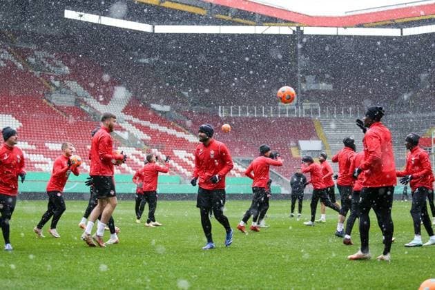 Team during training, 1 FC Kaiserslautern , Football, 2 Bundesliga, Season 2023 2024, 04 12 2023 Dimitrios Grammozis Coach 1 FC Kaiserslautern , Training, 1 FC Kaiserslautern , Football, 2 Bundesliga, Season 2023 2024, 04 12 2023 Kaiserslautern Copyright: xEibner-Pressefoto AlexanderxNeisx EP_ANS
