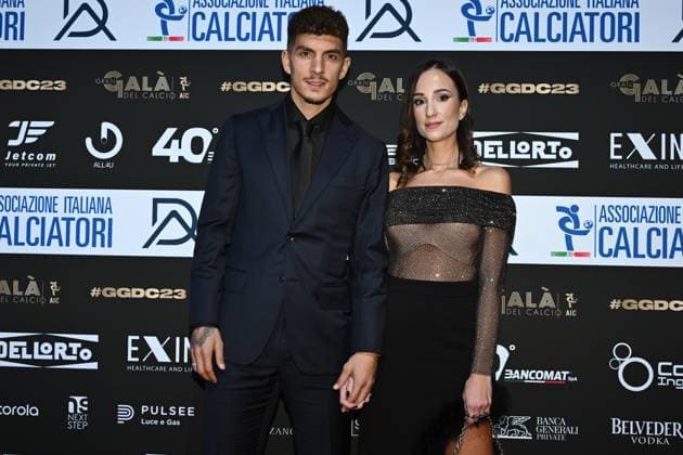 Fußball, Italien, Gran Gala del Calcio AIC in Mailand Db Milano 04 12 2022 - Gran Gala del Calcio Aic 2023 foto Daniele Buffa Image nella foto: Giovanni Di Lorenzo-Clarissa Franchi 