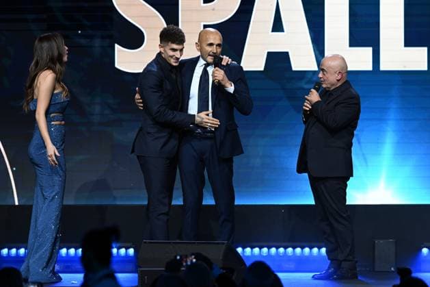 Db Milano 04 12 2023 - Gran Gala del Calcio Aic 2023 foto Daniele Buffa Image nella foto: Luciano Spalletti-Giovanni Di Lorenzo 