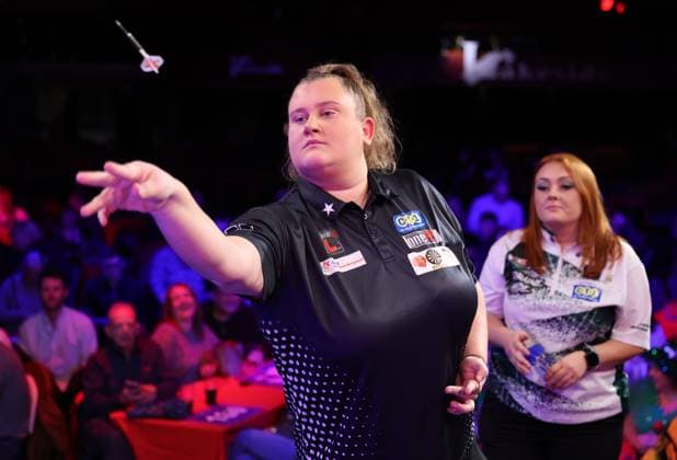 Sport Themen der Woche KW49 Sport Bilder des Tages WDF World Darts Championship 2023 Beau Greaves during the WDF World Darts Championship 2023 at Lakeside, Frimley Green, United Kingdom on 4th December 2023. Frimley Green Lakeside Surrey United Kingdom Editorial use only , Copyright: xChrisxSargeantx PSI-18520-0391