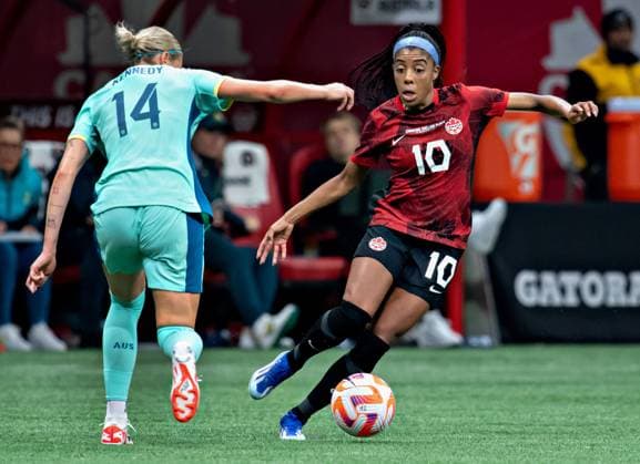 (231206) -- VANCOUVER, Dec. 6, 2023 -- Alanna Kennedy (L) of Australia vies with Ashley Lawrence of Canada during a women s International Friendly, Länderspiel, Nationalmannschaft football match in Vancouver, Canada, Dec. 5, 2023. (Photo by Xinhua) (SP)CANADA-VANCOUVER-FOOTBALL-WOMEN-FRIENDLY-CANADA VS AUSTRALIA AndrewxSoong 