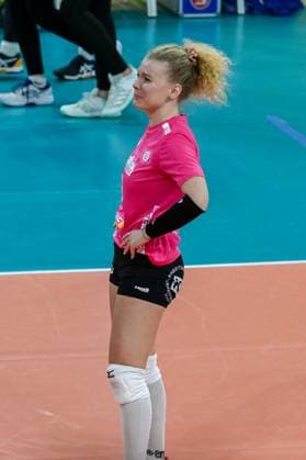 06 12 2023, Volleyball, Women, CEV Volleyball Challenge Cup, Round of 16 2023 2024 VC Wiesbaden Germany Galatasaray Daikin Istanbul Turkey Tears of joy for libera Rene Sain 9 Wiesbaden Wiesbaden Sporthalle am Platz der Deutschen Hessen Germany