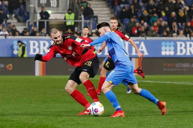 08 12 2023, xavx, Soccer 2 Bundesliga, SV Wehen Wiesbaden Eintracht Braunschweig emspor, v l Aleksandar Vukotic SV Wehen Wiesbaden , Maurice Multhaup Eintracht Braunschweig DFL DFB REGULATIONS PROHIBIT ANY USE OF PHOTOGRAPHS as IMAGE SEQUENCES and or QUASI VIDEO Wiesbaden
