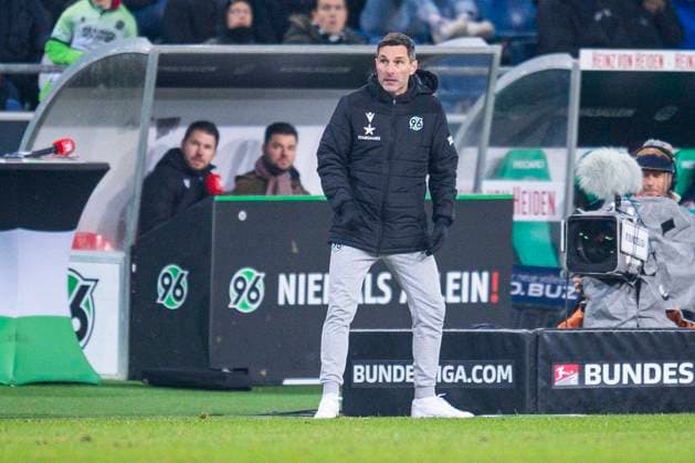 08 12 2023 Soccer, 2023 2024, 2 Bundesliga, Matchday 16, Hannover 96 Karlsruher SC Stefan Leitl Coach Hannover DFL REGULATIONS PROHIBIT ANY USE OF PHOTOGRAPHS AS IMAGE SEQUENCES AND OR QUASI VIDEO Hannover Lower Saxony Germany Heinz von Heiden Arena