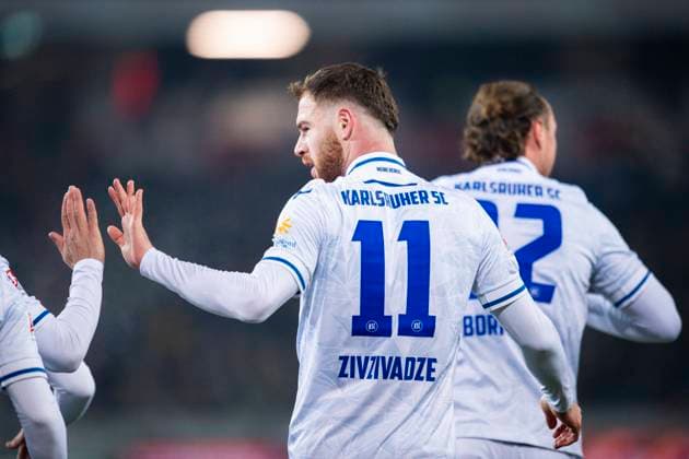 08 12 2023 Soccer, 2023 2024, 2 Bundesliga, Matchday 16, Hannover 96 Karlsruher SC Budu Zivzivadze Karlsruhe cheers after the goal to 0 1 DFL REGULATIONS PROHIBIT ANY USE OF PHOTOGRAPHS AS IMAGE SEQUENCES AND OR QUASI VIDEO Hannover Lower Saxony Germany Heinz von Heiden Arena