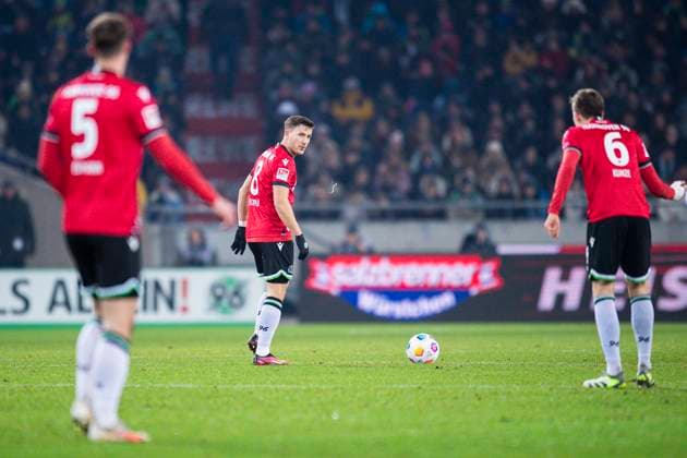 08 12 2023 Soccer, 2023 2024, 2 Bundesliga, Matchday 16, Hannover 96 Karlsruher SC L R Phil Neumann Hannover , Enzo Leopold Hannover , Fabian Kunze Hannover DFL REGULATIONS PROHIBIT ANY USE OF PHOTOGRAPHS AS IMAGE SEQUENCES AND OR QUASI VIDEO Hannover Lower Saxony Germany Heinz von Heiden Arena