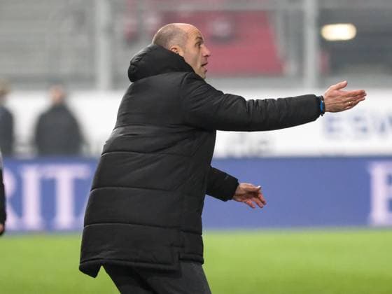 Daniel Scherning Eintracht Braunschweig, Coach , GER, SV Wehen Wiesbaden vs Eintracht Braunschweig, Football, 2 Bundesliga, Matchday 16, Season 2023 2024, 08 12 2023 DFL REGULATIONS PROHIBIT ANY USE OF PHOTOGRAPHS AS IMAGE SEQUENCES AND OR QUASI VIDEO GER, SV Wehen Wiesbaden vs Eintracht Braunschweig, Football, 2 Bundesliga, Matchday 16, Season 2023 2024, 08 12 2023 Wiesbaden Copyright: xEibner-Pressefoto FlorianxWieganx EP_FWD