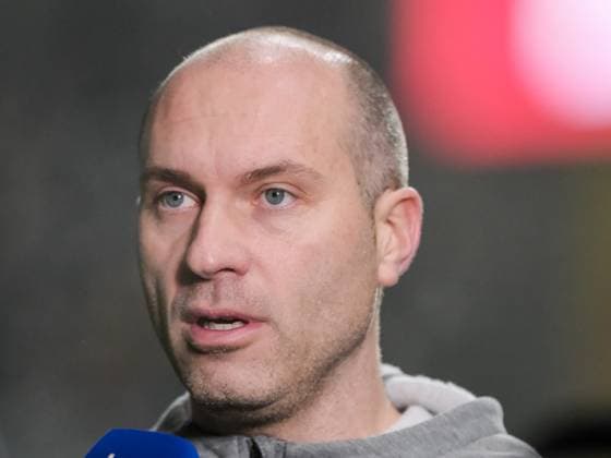 Daniel Scherning Eintracht Braunschweig, Coach , GER, SV Wehen Wiesbaden vs Eintracht Braunschweig, Football, 2 Bundesliga, Matchday 16, Season 2023 2024, 08 12 2023 DFL REGULATIONS PROHIBIT ANY USE OF PHOTOGRAPHS AS IMAGE SEQUENCES AND OR QUASI VIDEO GER, SV Wehen Wiesbaden vs Eintracht Braunschweig, Football, 2 Bundesliga, Matchday 16, Season 2023 2024, 08 12 2023 Wiesbaden Copyright: xEibner-Pressefoto FlorianxWieganx EP_FWD
