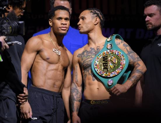Bilder des Jahres 2023, Sport 12 Dezember Sport Themen der Woche KW49 Sport Bilder des Tages December 8, 2023, San Francisco, California, USA: DAVIN HANEY (30-0-15) (L) 140.0lbs of Las Vegas, NV ROUGAROU PROGRAIS (29-1-24) (R) 139.0lbs of New Orleans, LA both ready for Saturday night boxing match for the WBC Super lightweight title at the Chase Center, San Francisco San Francisco USA - ZUMAo117 20231208_zsp_o117_004 Copyright: xMikaelxOnax