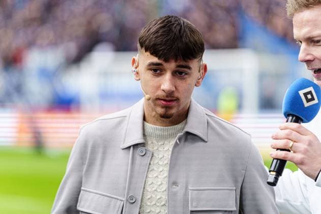 Bilal Yalcinkaya Hamburger SV, 48 GER, Hamburger SV vs SC Paderborn 07, Football, 2 Bundesliga, Matchday 16, Season 2023 2024, 09 12 2023 DFL REGULATIONS PROHIBIT ANY USE OF PHOTOGRAPHS AS IMAGE SEQUENCES AND OR QUASI VIDEO GER, Hamburger SV vs SC Paderborn 07, Football, 2 Bundesliga, Matchday 16, Season 2023 2024, 09 12 2023 Hamburg Copyright: xEibner-Pressefoto MarcelxvonxFehrnx EP_MFN