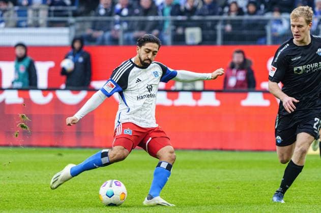 Goal shot Goal chance Immanuel Pherai Hamburger SV, 10 GER, Hamburger SV vs SC Paderborn 07, Football, 2 Bundesliga, Matchday 16, Season 2023 2024, 09 12 2023 DFL REGULATIONS PROHIBIT ANY USE OF PHOTOGRAPHS AS IMAGE SEQUENCES AND OR QUASI VIDEO GER, Hamburger SV vs SC Paderborn 07, Football, 2 Bundesliga, Matchday 16, Season 2023 2024, 09 12 2023 Hamburg Copyright: xEibner-Pressefoto MarcelxvonxFehrnx EP_MFN