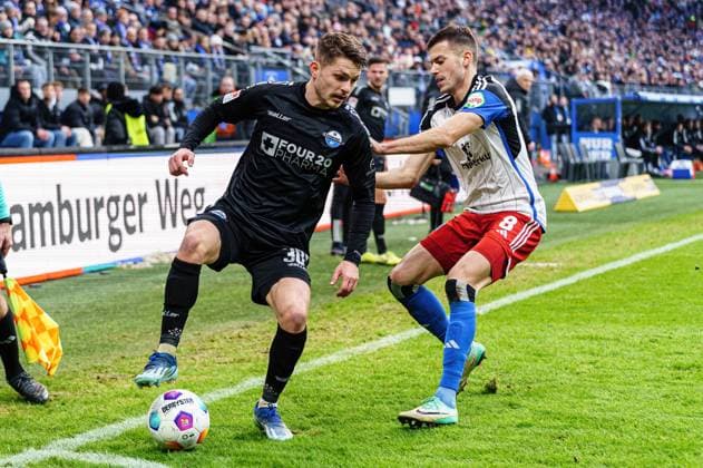 Florent Muslija SC Paderborn, 30 , Laszlo Benes Hamburger SV, 08 GER, Hamburger SV vs SC Paderborn 07, Football, 2 Bundesliga, Matchday 16, Season 2023 2024, 09 12 2023 DFL REGULATIONS PROHIBIT ANY USE OF PHOTOGRAPHS AS IMAGE SEQUENCES AND OR QUASI VIDEO GER, Hamburger SV vs SC Paderborn 07, Football, 2 Bundesliga, Matchday 16, Season 2023 2024, 09 12 2023 Hamburg Copyright: xEibner-Pressefoto MarcelxvonxFehrnx EP_MFN