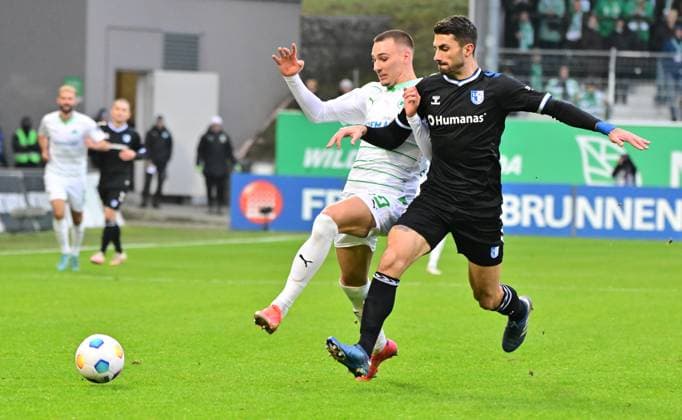 09 12 2023 Soccer Season 2023 2024 2 Soccer Bundesliga 16 Matchday SpVgg Greuther Fürth Kleeblatt 1 FC Magdeburg FCM Sportfoto Zink xwoxzix DFL regulations prohibit any use of photographs as image sequences and or quasi video only for editorial use Tim Lemperle 19, SpVgg Greuther Fürth Cristiano Piccini 2, 1 FC Magdeburg