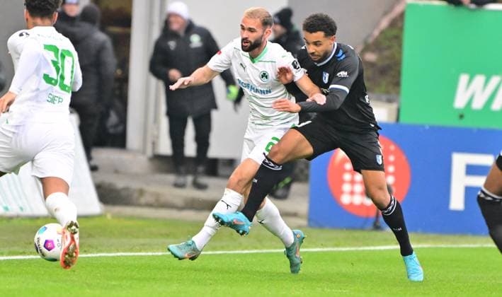 09 12 2023 Soccer Season 2023 2024 2 Soccer Bundesliga 16 Matchday SpVgg Greuther Fürth Kleeblatt 1 FC Magdeburg FCM Sportfoto Zink xwoxzix DFL regulations prohibit any use of photographs as image sequences and or quasi video only for editorial use Simon Asta 2, SpVgg Greuther Fürth Leon Bell Bell 19, FC Magdeburg
