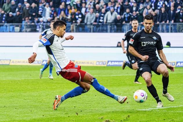 Goal shot Goal chance Robert Glatzel Hamburger SV, 09 GER, Hamburger SV vs SC Paderborn 07, Football, 2 Bundesliga, Matchday 16, Season 2023 2024, 09 12 2023 DFL REGULATIONS PROHIBIT ANY USE OF PHOTOGRAPHS AS IMAGE SEQUENCES AND OR QUASI VIDEO GER, Hamburger SV vs SC Paderborn 07, Football, 2 Bundesliga, Matchday 16, Season 2023 2024, 09 12 2023 Hamburg Copyright: xEibner-Pressefoto MarcelxvonxFehrnx EP_MFN
