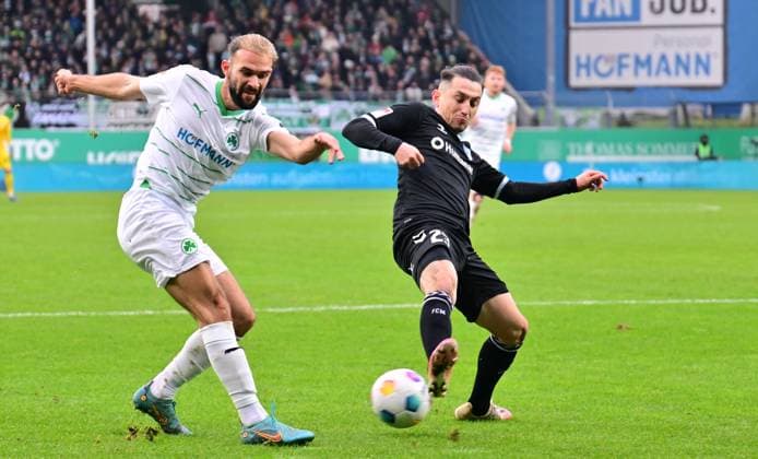 09 12 2023 Soccer Season 2023 2024 2 Soccer Bundesliga 16 Matchday SpVgg Greuther Fürth Kleeblatt 1 FC Magdeburg FCM Sportfoto Zink xwoxzix DFL regulations prohibit any use of photographs as image sequences and or quasi video only for editorial use Simon Asta 2, SpVgg Greuther Fürth Baris Atik 23, FC Magdeburg