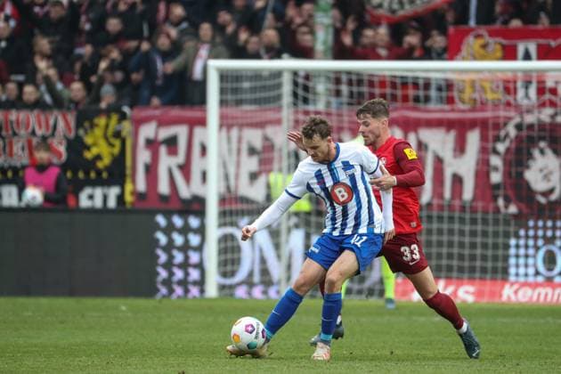 09 12 2023, xusrbx, Soccer 2 Bundesliga, 1 FC Kaiserslautern Hertha BSC Berlin emspor, v l Pascal Klemens Herta BSC, 41 , Jan Elvedi 1 FC Kaiserslautern, 33 , DFL DFB REGULATIONS PROHIBIT ANY USE OF PHOTOGRAPHS as IMAGE SEQUENCES and or QUASI VIDEO Kaiserslautern