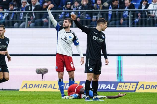 Injury Stephan Ambrosius Hamburger SV, 35 GER, Hamburger SV vs SC Paderborn 07, Football, 2 Bundesliga, Matchday 16, Season 2023 2024, 09 12 2023 DFL REGULATIONS PROHIBIT ANY USE OF PHOTOGRAPHS AS IMAGE SEQUENCES AND OR QUASI VIDEO GER, Hamburger SV vs SC Paderborn 07, Football, 2 Bundesliga, Matchday 16, Season 2023 2024, 09 12 2023 Hamburg Copyright: xEibner-Pressefoto MarcelxvonxFehrnx EP_MFN