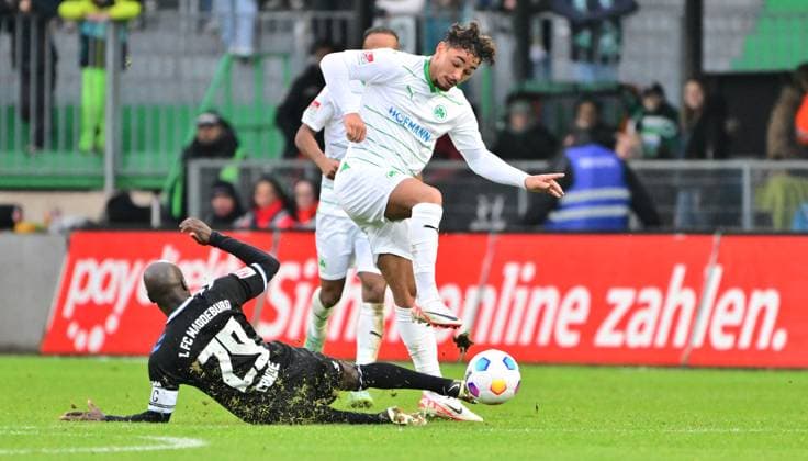 09 12 2023 Soccer Season 2023 2024 2 Soccer Bundesliga 16 Matchday SpVgg Greuther Fürth Kleeblatt 1 FC Magdeburg FCM Sportfoto Zink xwoxzix DFL regulations prohibit any use of photographs as image sequences and or quasi video only for editorial use Amara Conde 29, FC Magdeburg Armindo Sieb 30, SpVgg Greuther Fürth