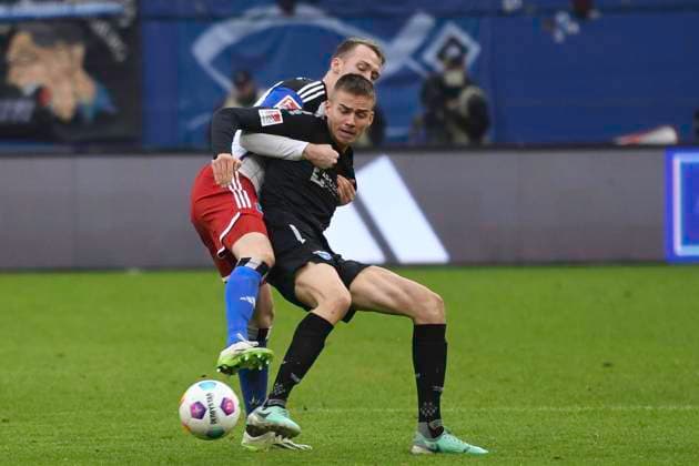 GER 2 FBL,, Hamburger SV vs SC Paderborn 07 09 12 2023, Volksparkstadion, Hamburg, GER 2 FBL, Hamburger SV vs SC Paderborn 07 in the picture Filip Bilija Paderborn 07 tries to assert himself against Sebastian Schonlaue Hamburg 04 nordphotoxGmbH xWitke nph00002