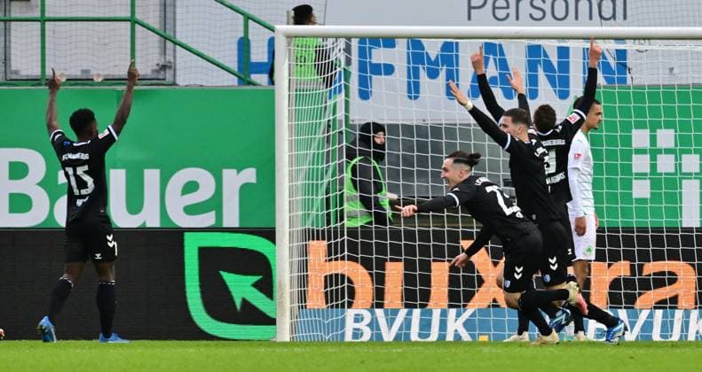 09 12 2023 Soccer Season 2023 2024 2 Soccer Bundesliga 16 Matchday SpVgg Greuther Fürth Kleeblatt 1 FC Magdeburg FCM Sportfoto Zink MeZi xmexzix DFL regulations prohibit any use of photographs as image sequences and or quasi video only for editorial use Torjubel Jubel Freude nach Treffer Tor Torschuß zum 1 1 durch Mo Mohammed El Hankouri 11, FC Magdeburg
