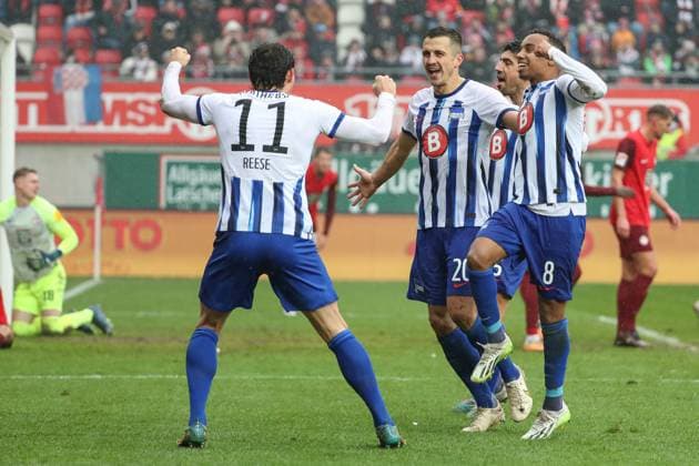 09 12 2023, xusrbx, Soccer 2 Bundesliga, 1 FC Kaiserslautern Hertha BSC Berlin emspor, v l Fabian Reese Herta BSC, 10 , Andreas Bouchalakis Herta BSC, 5 , Marc Oliver Kempf Herta BSC, 20 , Bilal Hussein Herta BSC, 8 , , Goal celebration, 82 minutes played, Goal 1 2, Goal scorer Marc Oliver Kempf Herta BSC, 20 , DFL DFB REGULATIONS PROHIBIT ANY USE OF PHOTOGRAPHS as IMAGE SEQUENCES and or QUASI VIDEO Kaiserslautern