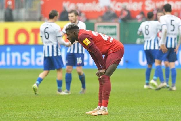 Soccer 2 Bundesliga Season 2023 24 Kaiserslautern Fritz Walter Stadion 09 12 2023 1 FC Kaiserslautern fck Hertha BSC Berlin b 1 2 Richmond TACHIE 1 FC Kaiserslautern after the match Soccer 2 Bundesliga 1 FC Kaiserslautern