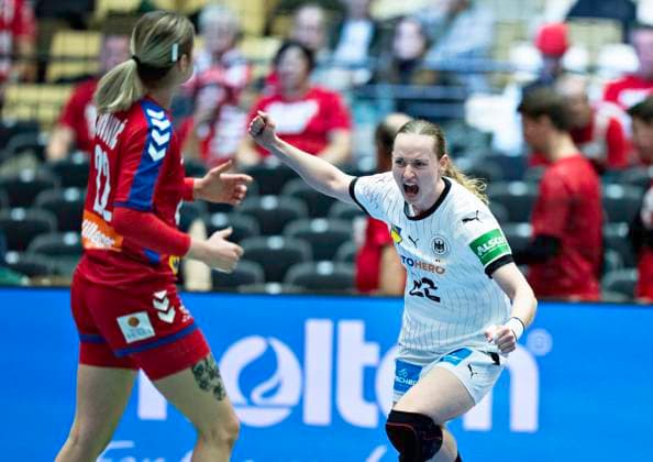 Maren Weigel from Germany jubilates during the IHF World Womens Handball Championship match between Serbia and Germany in the main round Group 3 at Jyske Bank Boxen in Herning Denmark, Saturday December 9 , Herning Jylland Denmark  Copyright: HenningxBagger HenningxBaggerx COP15139 spdk20231209-184140-L