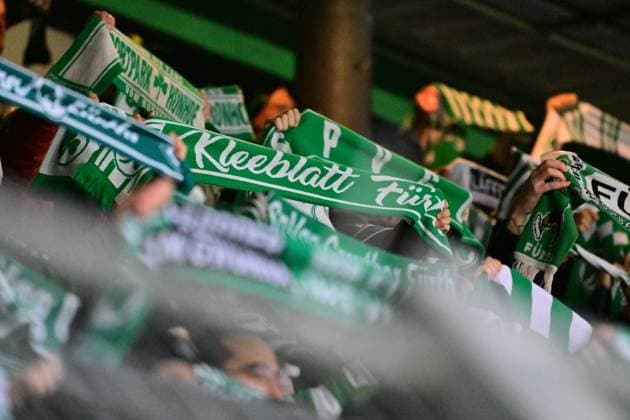 09 12 2023 Soccer season 2023 2024 2 Soccer Bundesliga 16 Matchday SpVgg Greuther Fürth Kleeblatt 1 FC Magdeburg FCM Sportfoto Zink MeZi xmexzix DFL regulations prohibit any use of photographs as image sequences and or quasi video only for editorial use Feature Impression Symbolbild Symbolfoto Kleeblattfan Fans Fanblock Schalparade
