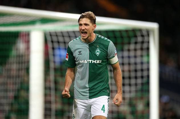 09 12 2023, Soccer 1 Bundesliga 2023 2024, Matchday 14, SV Werder Bremen FC Augsburg, at Wohninvest Weserstadion Bremen Niklas Stark Werder Bremen cheers DFL and DFB regulations prohibit any use of photographs as image sequences and or quasi video