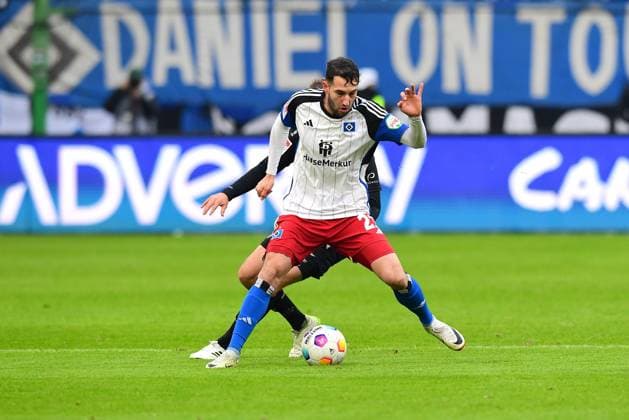 Soccer I Men I 2 Bundesliga l Hamburger SV SC Paderborn 07 I 16 Matchday I Season 2023 2024 I HSV I 09 12 2023 I v v Oeztunali Levin HSV , Klaas Sebastian SCPaderborn07 , Sportplatz Volksparkstadion, Stellingen Hamburg Germany
