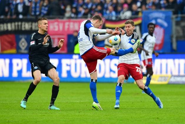 Soccer I Men I 2 Bundesliga l Hamburger SV SC Paderborn 07 I 16 Matchday I Season 2023 2024 I HSV I 09 12 2023 I v l Bilbija Filip SCPaderborn07 , Schonlau Sebastian HSV , van der Brempt Ignace HSV , Sportplatz Volksparkstadion, Stellingen Hamburg Germany