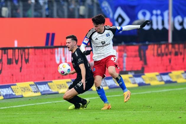 Soccer I Men I 2 Bundesliga l Hamburger SV SC Paderborn 07 I 16 Matchday I Season 2023 2024 I HSV I 09 12 2023 I v l Hoffmeier Marcel SCPaderborn07 , Oliveira Nicolas HSV , Sportplatz Volksparkstadion, Stellingen Hamburg Germany