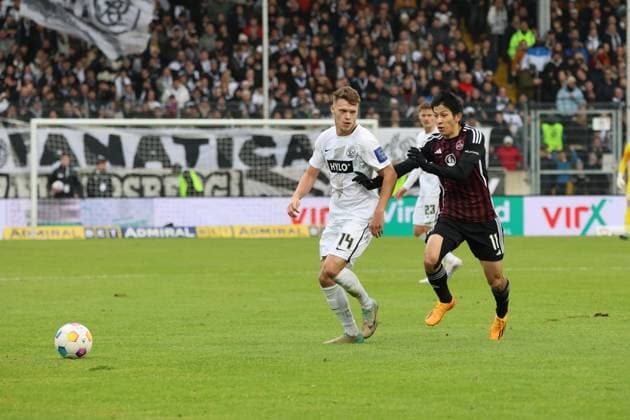 10 12 2023, Football, Men, 2 Bundesliga, Season 2023 2024, SV 07 Elversberg 1 FC Nürnberg, Robin Fellhauer SV 07 Elversberg , Kanji Okunuki 1 FC Nürnberg Elversberg Ursapharm Arena an der Kaiserlinde Saarland Germany EN