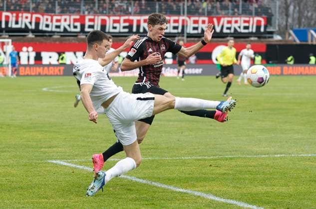 10 12 2023 Soccer season 2023 2024 2 Soccer Bundesliga 16 Matchday SV Elversberg 1 FC Nürnberg FCN Club Sportfoto Zink DaMa xdaxmax DFL regulations prohibit any use of photographs as image sequences and or quasi video only for editorial use Frederik Jäkel Jaekel 5, SV Elversberg Benjamin Goller 14, 1 FC Nürnberg FCN
