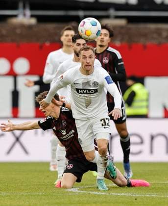 10 12 2023 Soccer Season 2023 2024 2 Soccer Bundesliga 16 Matchday SV Elversberg 1 FC Nürnberg FCN Club Sportfoto Zink DaMa xdaxmax DFL regulations prohibit any use of photographs as image sequences and or quasi video only for editorial use Maurice Neubauer 33, SV Elversberg
