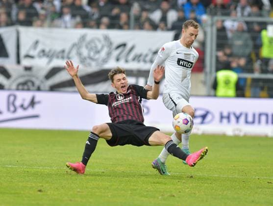 Soccer 2 Bundesliga Season 2023 24 25 11 2023 Ursapharm Arena SV Elversberg elv 1 FC Nürnberg fcn Jens CASTROP 1 FC Nürnberg , li Maurice NEUBAUER SV Elversberg Soccer 2 Bundesliga SV Elversberg
