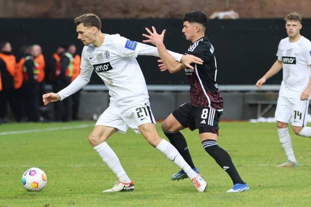 10 12 2023, Football, Men, 2 Bundesliga, Season 2023 2024, SV 07 Elversberg 1 FC Nürnberg, Paul Stock SV 07 Elversberg , Taylan Duman 1 FC Nürnberg Elversberg Ursapharm Arena an der Kaiserlinde Saarland Germany EN