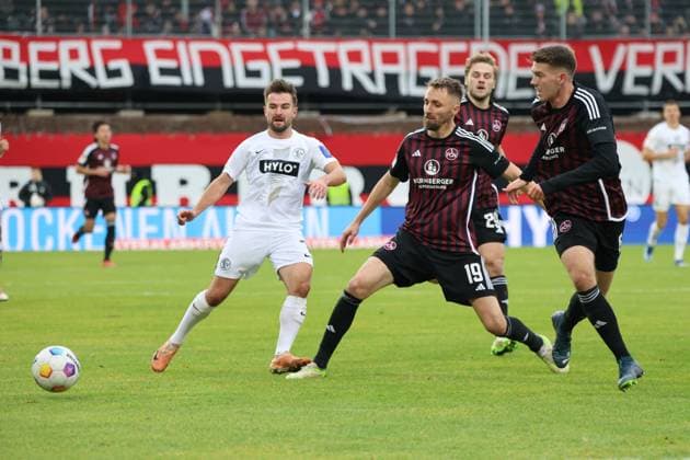 10 12 2023, Football, Men, 2 Bundesliga, Season 2023 2024, SV 07 Elversberg 1 FC Nürnberg, Manuel Feil SV 07 Elversberg , Florian Hübner 1 FC Nürnberg , Florian Flick 1 FC Nürnberg Elversberg Ursapharm Arena an der Kaiserlinde Saarland Germany EN