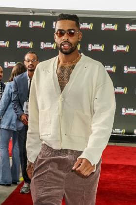 LAS VEGAS, NV - DECEMBER 9: D Angelo Russell arriving at the NBA, Basketball Herren, USA In-Season Tournament Finals Arrivals at the T Mobile Arena in Las Vegas, Nevada, on December 9, 2023. Copyright: xDeeCeexCarterx