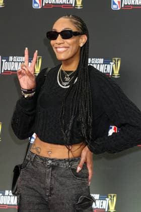 LAS VEGAS, NV - DECEMBER 9: Aja Wilson arriving at the NBA, Basketball Herren, USA In-Season Tournament Finals Arrivals at the T Mobile Arena in Las Vegas, Nevada, on December 9, 2023. Copyright: xDeeCeexCarterx