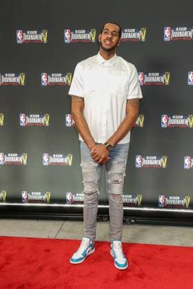 LAS VEGAS, NV - DECEMBER 9: LaMarcus Aldridge arriving at the NBA, Basketball Herren, USA In-Season Tournament Finals Arrivals at the T Mobile Arena in Las Vegas, Nevada, on December 9, 2023. Copyright: xDeeCeexCarterx