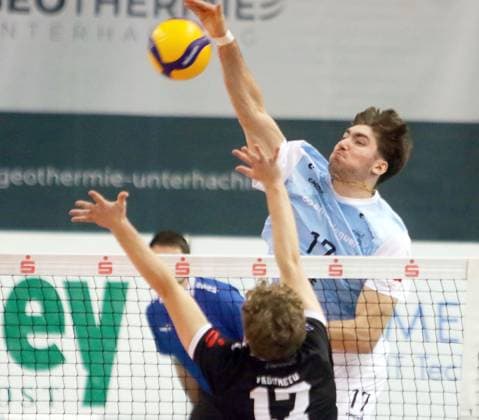 from left Eric PADURETU Haching , Jannes WIESNER KWh , He Bundesliga 23 24, TSV Haching Muenchen vs Energiequelle Netzhoppers Koenigs Wusterhausen, Geothermie Arena Unterhaching, 10 12 23, Copyright: WolfgangxFehrmann