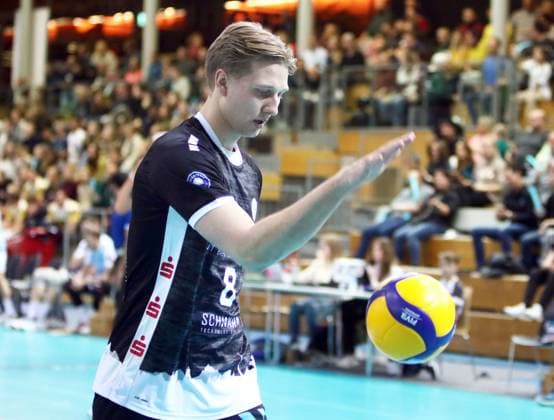 Lars EKELAND Haching , He Bundesliga 23 24, TSV Haching Muenchen vs Energiequelle Netzhoppers Koenigs Wusterhausen, Geothermie Arena Unterhaching, 10 12 23, Copyright: WolfgangxFehrmann