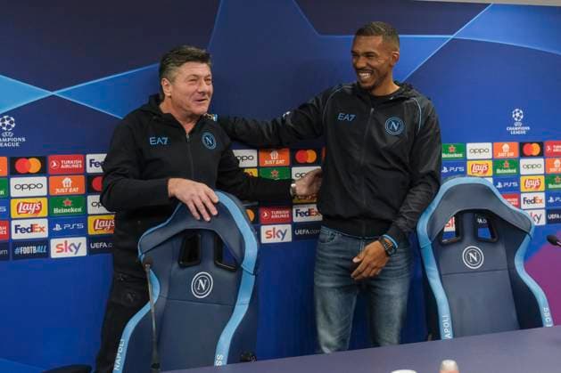 Italy: press conference, PK, Pressekonferenz SSC Napoli SSC Napoli™s italian coach Walter Mazzarri and SSC Napoli s Brazilian defender Juan Jesus during the SSC Napoli press conference the day before the Champions League football match against Braga at the Konami center in Castel Volturno on 11 December, 2023 DSCF3574 Copyright: xAntonioxBalascox