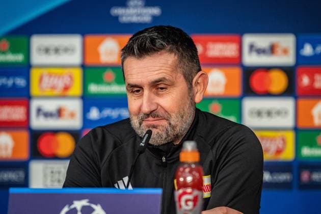 UEFA Champions League press conference and training 1 FC Union Berlin Berlin, 11 12 2023 Nenad Bjelica Coach 1 FC Union Berlin UEFA Champions League press conference and training 1 FC Union Berlin before the match 1 FC Union Berlin vs Real Madrid, Olympiastadion, Berlin, 11 12 2023 Copyright: xBEAUTIFULxSPORTS LucianoxLimax