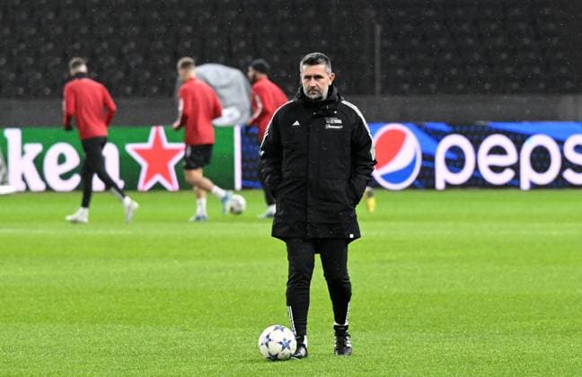 Football, Men, Season 2023 2024, UEFA Champions League Group C, Matchday 6 , 1 FC Union Berlin Real Madrid, Press conference training of Union at the Olympiastadion the day before the match, in the picture coach Nenad Bjelica 1 FC Union Berlin , 11 12 2023, Copyright: xMatthiasxKochx