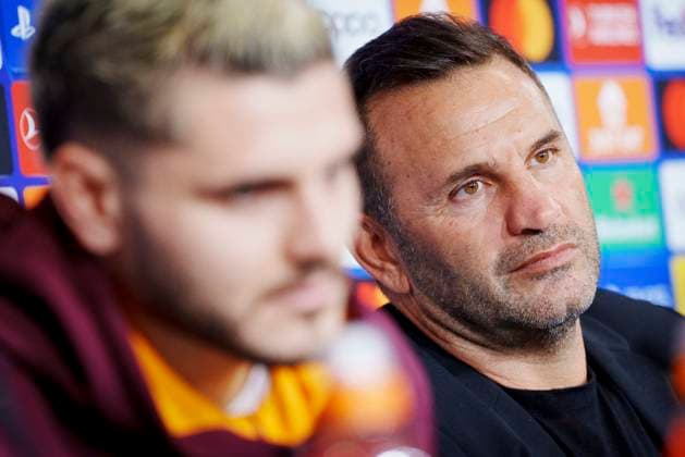 Galatasaray with head coach Okan Buruk right and Mauro Icardi give a press conference on Monday 11 December 2023 in Copenhagen Galatasaray meets FC Copenhagen in the Champions League in the Park on Tuesday Photo Liselotte Sabroe Ritzau Scanpix , Copenhagen Denmark  Copyright: Ritzau Scanpix LiselottexSabroex COP15260 spdk20231211-185643-L